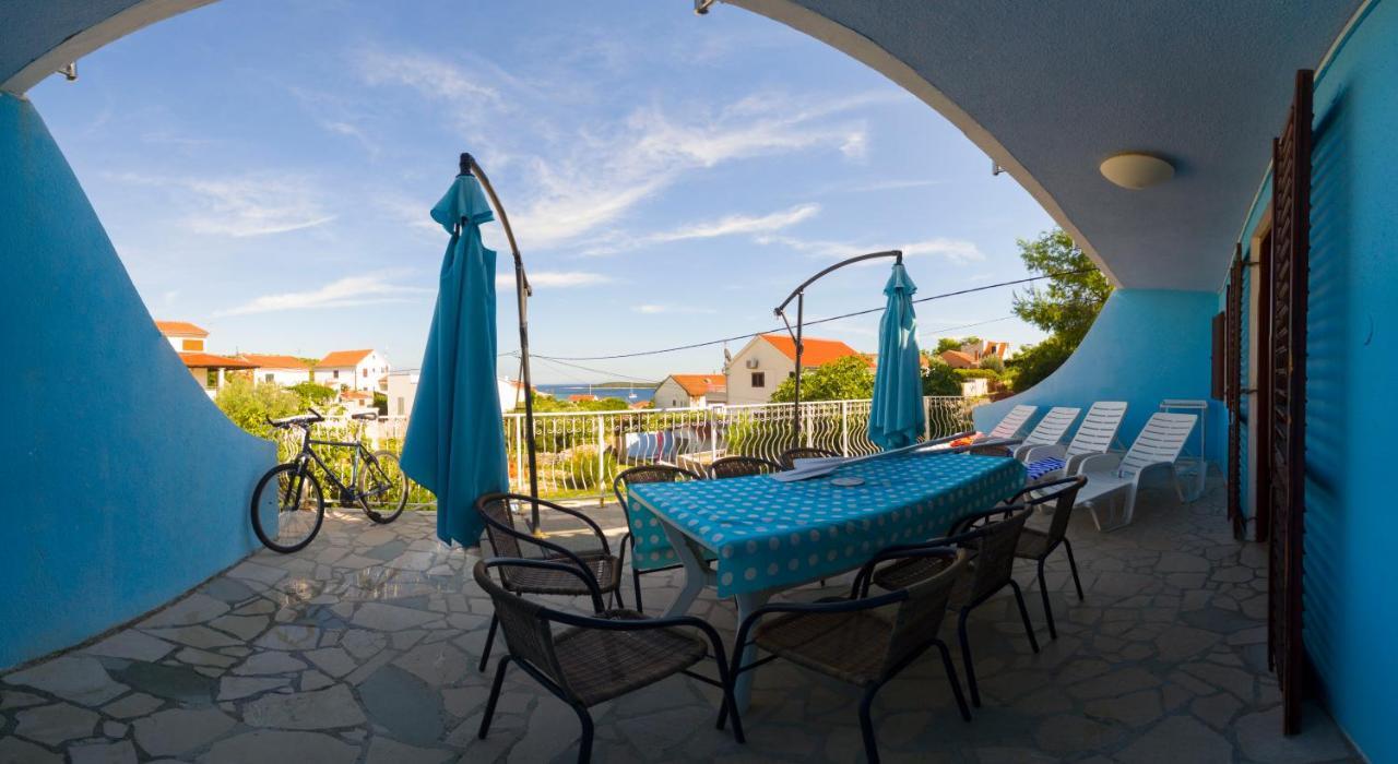 The Sea House Apartments 비스 외부 사진