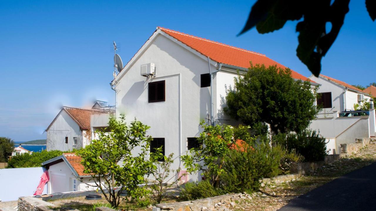 The Sea House Apartments 비스 외부 사진